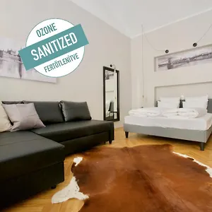 Standard By Hi5 - Steindl Street Apartamento