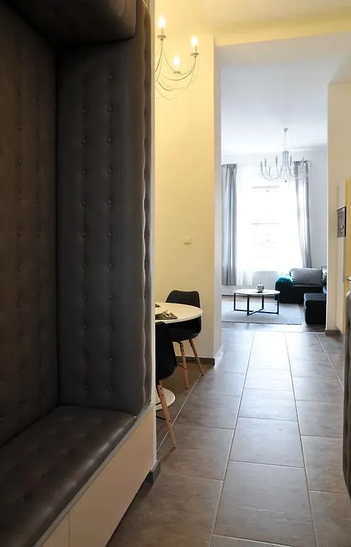 White Dream Home Budapest 0*,